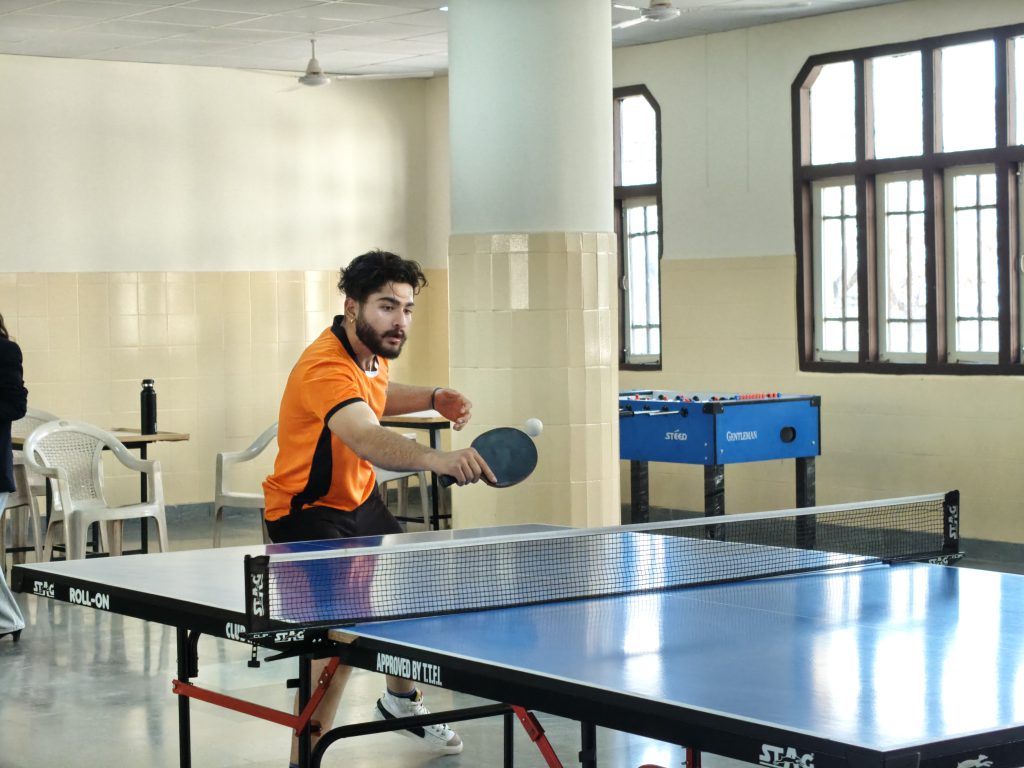 MIET student playing Table Tennis